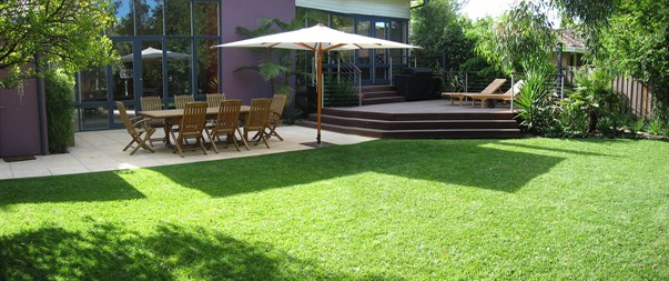 Sundeck & Lawn