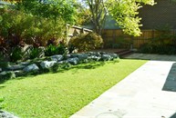 Eaglemont rear Lawn and garden
