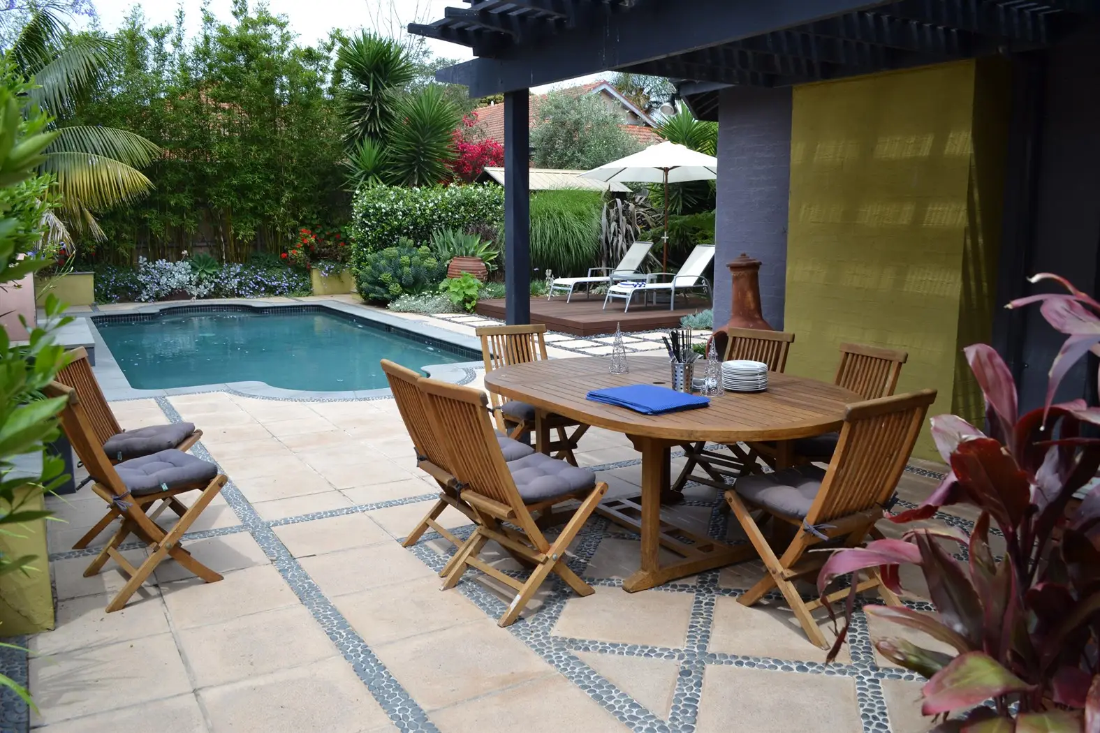 View of outdoor entertaining area
